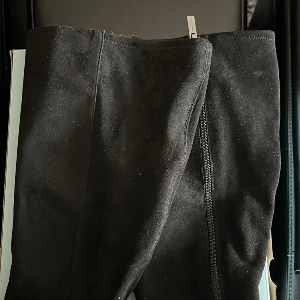 Boots - Picture 4 of 4